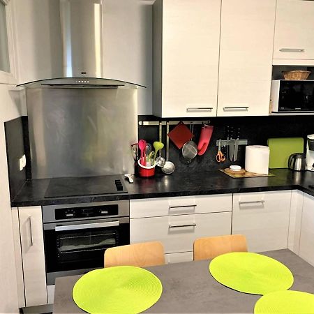 Appartement Renove, Bien Equipe A 500M De La Plage De Trestrignel Et Du Centre-Ville De Perros-Guirec - Fr-1-368-241 Eksteriør billede